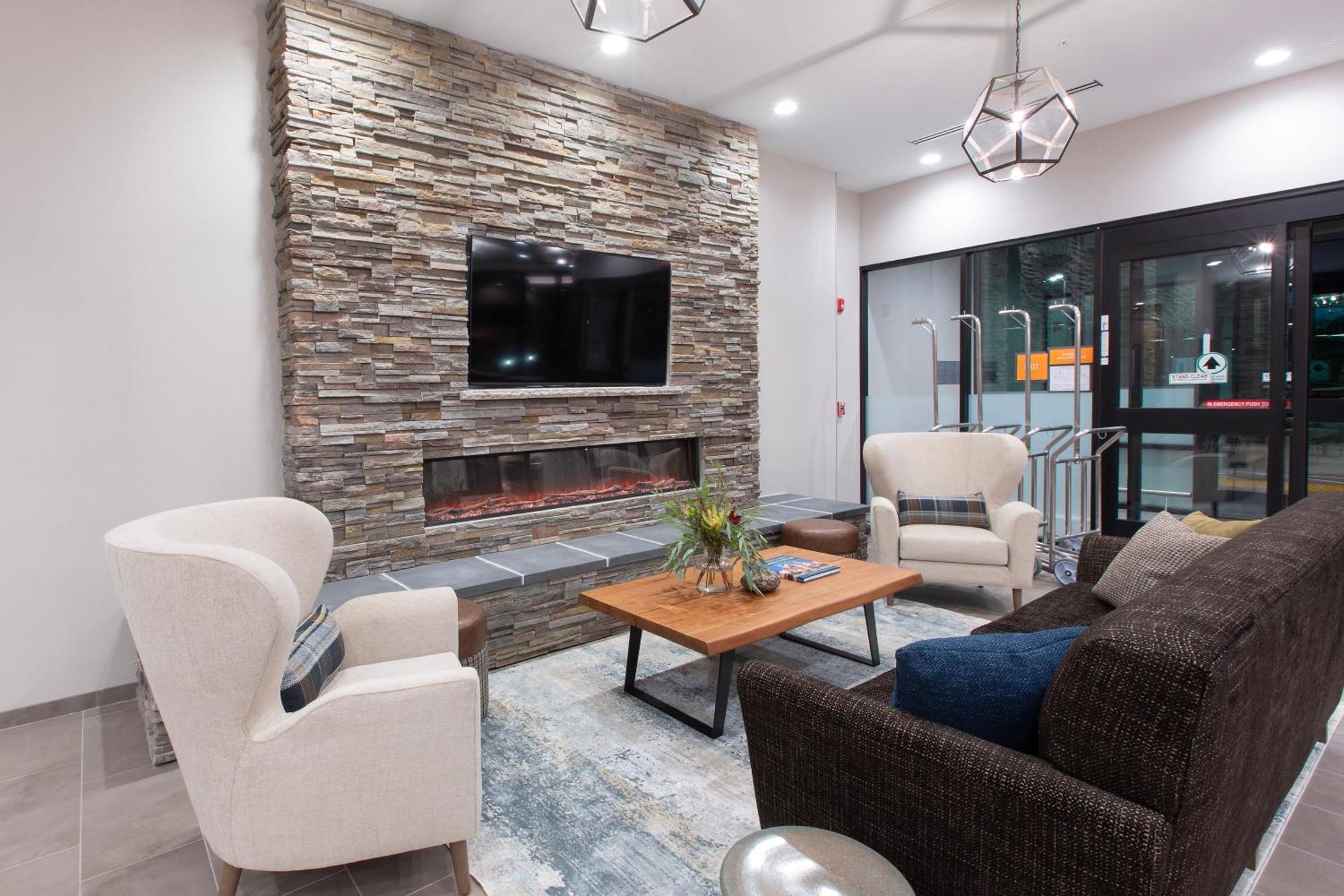 La Quinta Inn And Suites By Wyndham Lincoln Luaran gambar